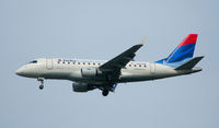 N861RW @ KATL - On final for Runway 26R - by Michael Martin