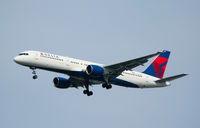 N6707A @ KATL - On final for Runway 26R - by Michael Martin
