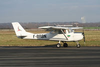 F-BRBN @ LFPN - Taxing on the runway - by Alain Picollet