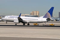 N33264 @ KLAS - Continental Airlines / 2001 Boeing 737-824 - by Brad Campbell