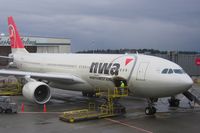 N853NW @ KSEA - Northwest Airlines - by Michel Teiten ( www.mablehome.com )