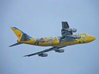 JA8957 @ ROAH - Boeing 747-481/ANA/Departing Naha