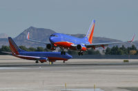 N200WN @ KLAS - Southwest Airlines / 2005 Boeing 737-7H4 - by Brad Campbell