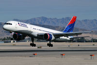 N637DL @ KLAS - Delta Airlines / 1988 Boeing 757-232