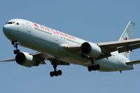 C-GHPF @ CYVR - Air Canada - by Michel Teiten ( www.mablehome.com )
