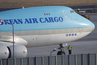 HL7437 @ VIE - Boeing 747-4B5F (SCD) - by Juergen Postl