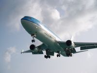 PH-KCF @ SXM - KLM  MD-11