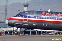 N407AA @ KLAS - American Airlines / 1986 McDonnell Douglas DC-9-82(MD-82)