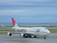 JA8905 @ ROAH - Boeing 747-446D/JAL/Naha