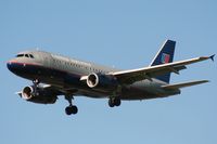 N824UA @ CYVR - United Airlines - by Michel Teiten ( www.mablehome.com )