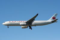 C-GHKW @ CYVR - Air Canada - by Michel Teiten ( www.mablehome.com )