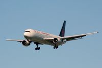 C-GDUZ @ CYVR - Air Canada - by Michel Teiten ( www.mablehome.com )