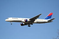 N653DL @ KATL - On final for Runway 26R - by Michael Martin