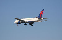 N695DL @ KATL - Short Final for 26R - by Michael Martin