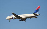 N752AT @ KATL - Short Final for 26R - by Michael Martin