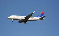 N856RW @ KATL - On final for Runway 26R - by Michael Martin