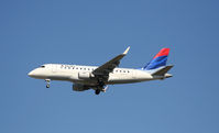 N856RW @ KATL - Short Final for 26R - by Michael Martin