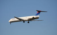 N905DL @ KATL - Short Final for 26R - by Michael Martin