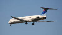 N972DL @ KATL - Short Final for 26R - by Michael Martin