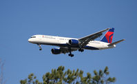 N6707A @ KATL - On final for Runway 26R - by Michael Martin