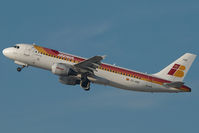 EC-HDK @ BCN - Iberia Airbus 320 - by Yakfreak - VAP