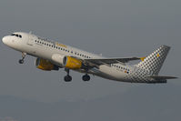 EC-KDG @ BCN - Vueling Airbus 320 - by Yakfreak - VAP
