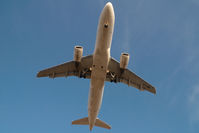 EC-HQM @ BCN - Iberia Airbus 320 - by Yakfreak - VAP