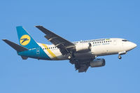UR-GAW @ LOWW - UKRAINE B737-5Y0 - by Delta Kilo