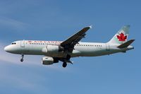 C-FLSU @ CYVR - Air Canada
