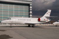 HB-IAU @ VIE - Falcon 2000 - by Yakfreak - VAP