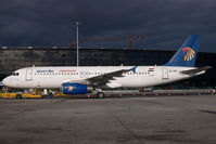 SU-GBG @ VIE - Egyptair Airbus 320 - by Yakfreak - VAP