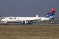 N153DL @ VIE - Delta Airlines Boeing 767-300 - by Thomas Ramgraber-VAP