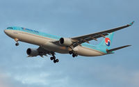 HL7584 @ LOWW - Korean Air  A330 - by Delta Kilo