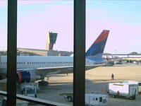 N659DL @ KPHL - DAL 757-200 at PHL - by Ian Phillips