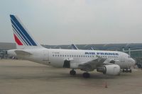 F-GUGB @ LFPG - Air France - by Michel Teiten ( www.mablehome.com )