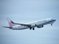 B-18615 @ ROAH - Boeing 737-809/China Airlines/Naha
