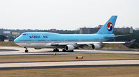 HL7461 @ KATL - @ATL - by Joe Marco