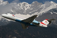 OE-LFH @ LOWI - after take off