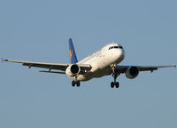 EI-DSD @ LIRF - On short final to RWY 16L. - by Jorge Molina