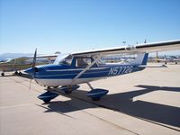 N5772G @ SBD - nice 1969 c-150 - by Dale Bean