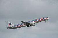 N652AA @ KFLL - Boeing 757-200 - by Mark Pasqualino