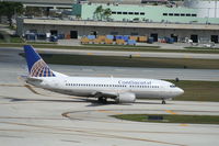 N69348 @ KFLL - Boeing 737-300