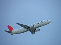 JA8933 @ ROAH - Boeing 737-429/Japan Transocean Air/Naha - by Ian Woodcock