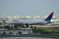 N128DL @ KFLL - Boeing 767-300 - by Mark Pasqualino
