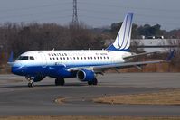 N637RW @ ORF - United Express (Operated by Shuttle America) N637RW (FLT TCF7536) from Chicago O'Hare Int'l (KORD) exitting RWY 5 after landing.