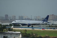N178JB @ KFLL - ERJ 190-100 IGW - by Mark Pasqualino