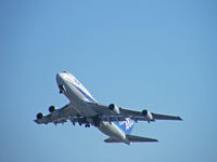 JA401A @ RJCC - Boeing 747-481/ANA/Chitose