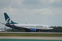 N166AT @ KMCO - Boeing 737-700 - by Mark Pasqualino