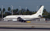 165834 @ MIA - US Navy C-40A in Miami during 'Boat Show week' - by Terry Fletcher