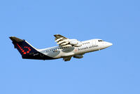 OO-DJP @ EBBR - Leaving Brussels Airport from rwy 20
